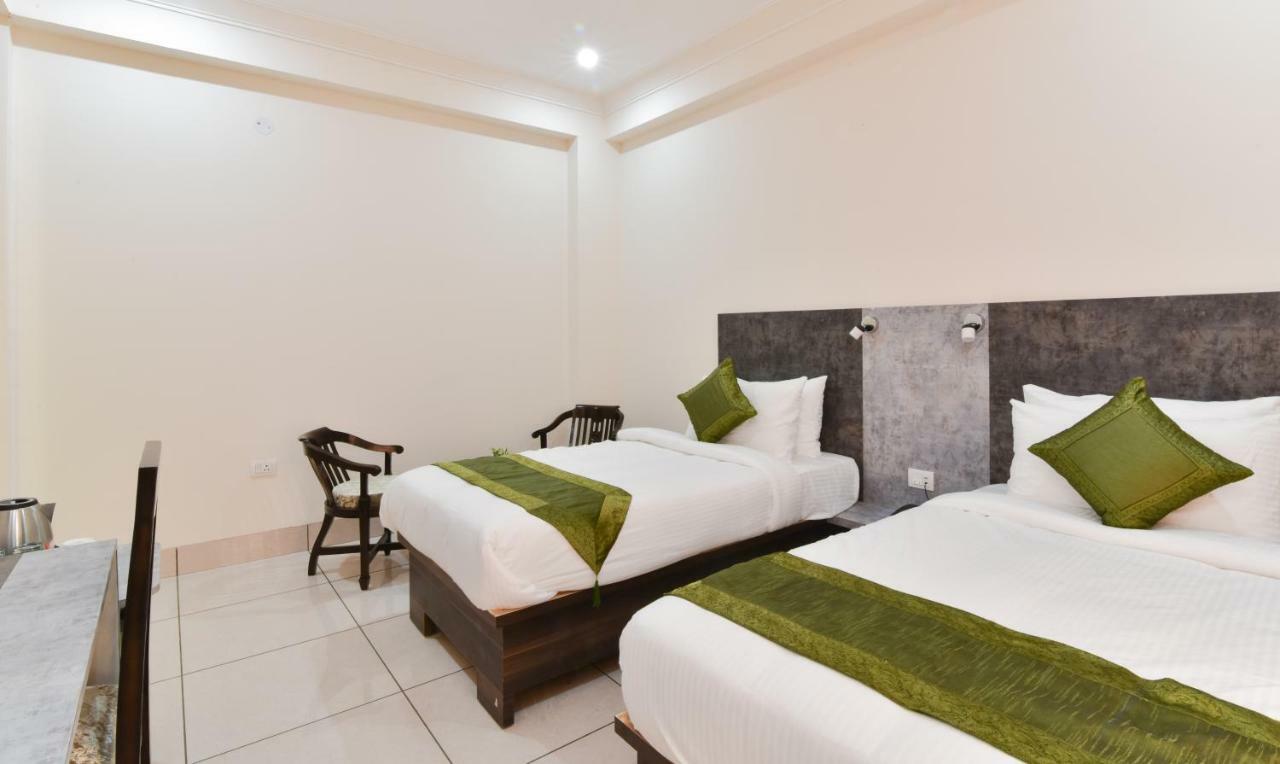 Treebo Trend Essence Near Huda Center Hotel Gurgaon