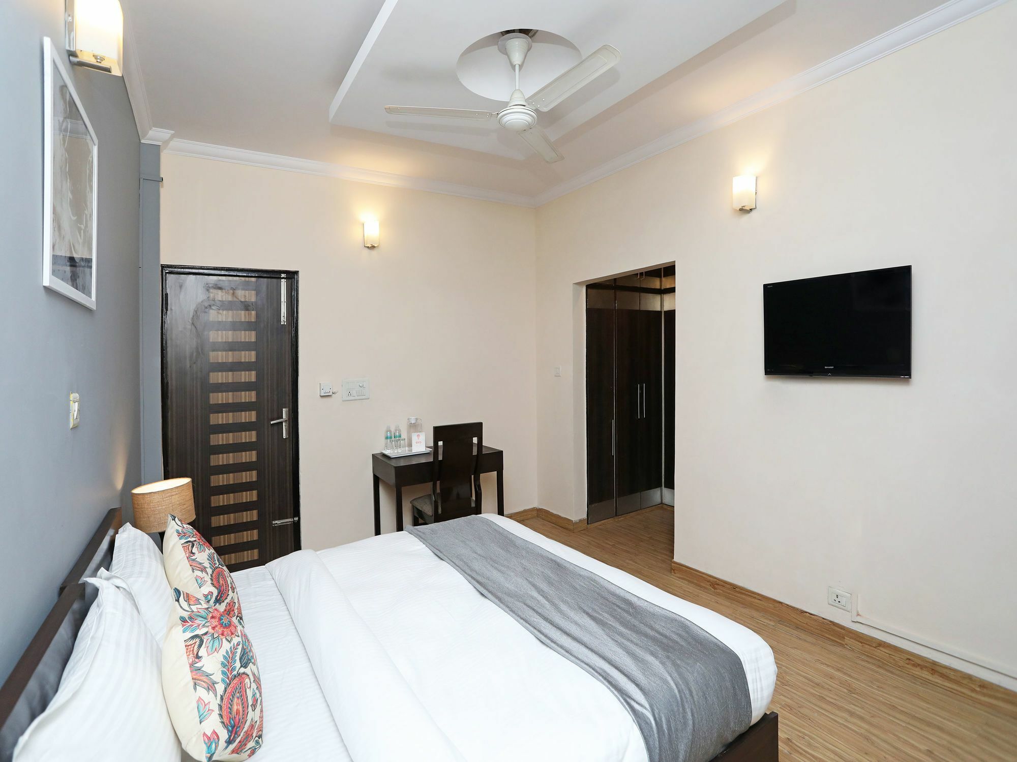 Hotel Oyo 11761 Whitepod 3*