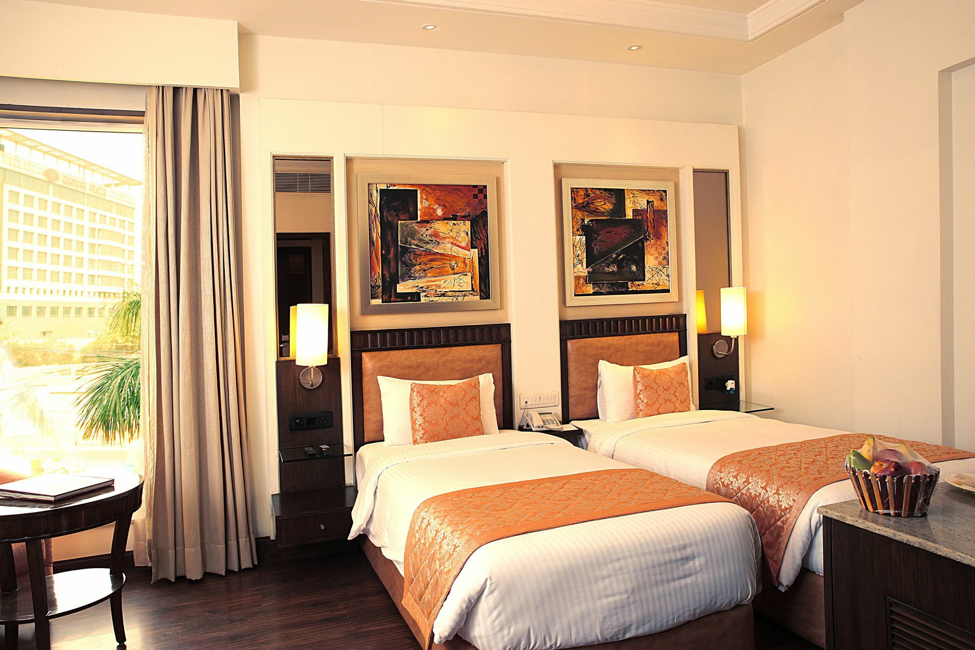 Inde Signature Tower 3* Gurgaon