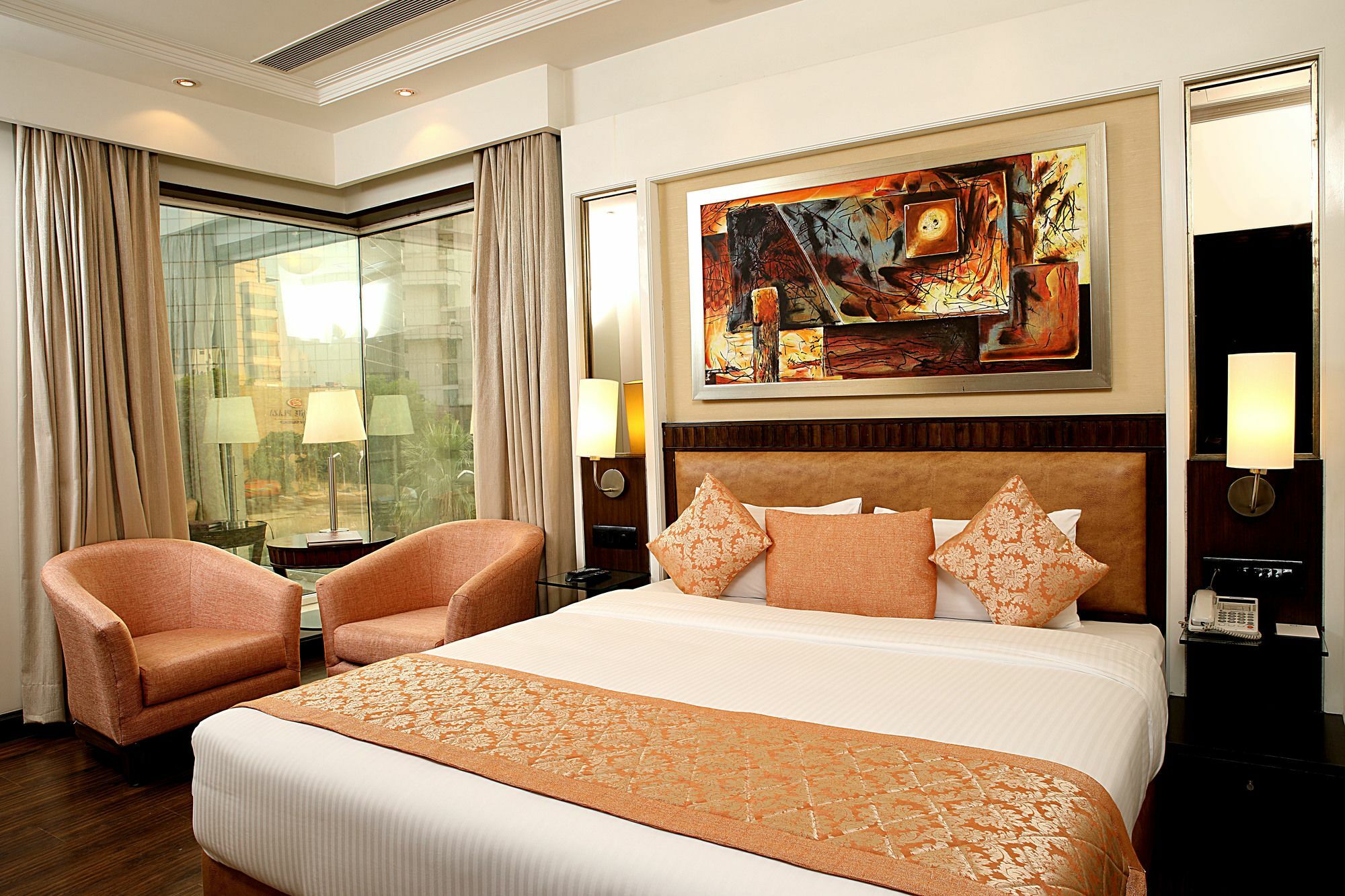 Inde Signature Tower Hotel 3*