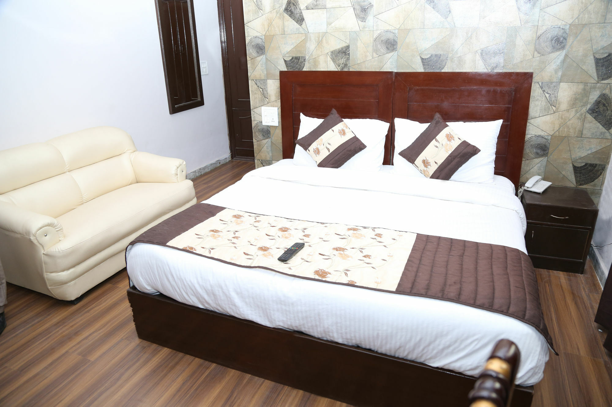 Pacific Suryansh Hotel Gurgaon