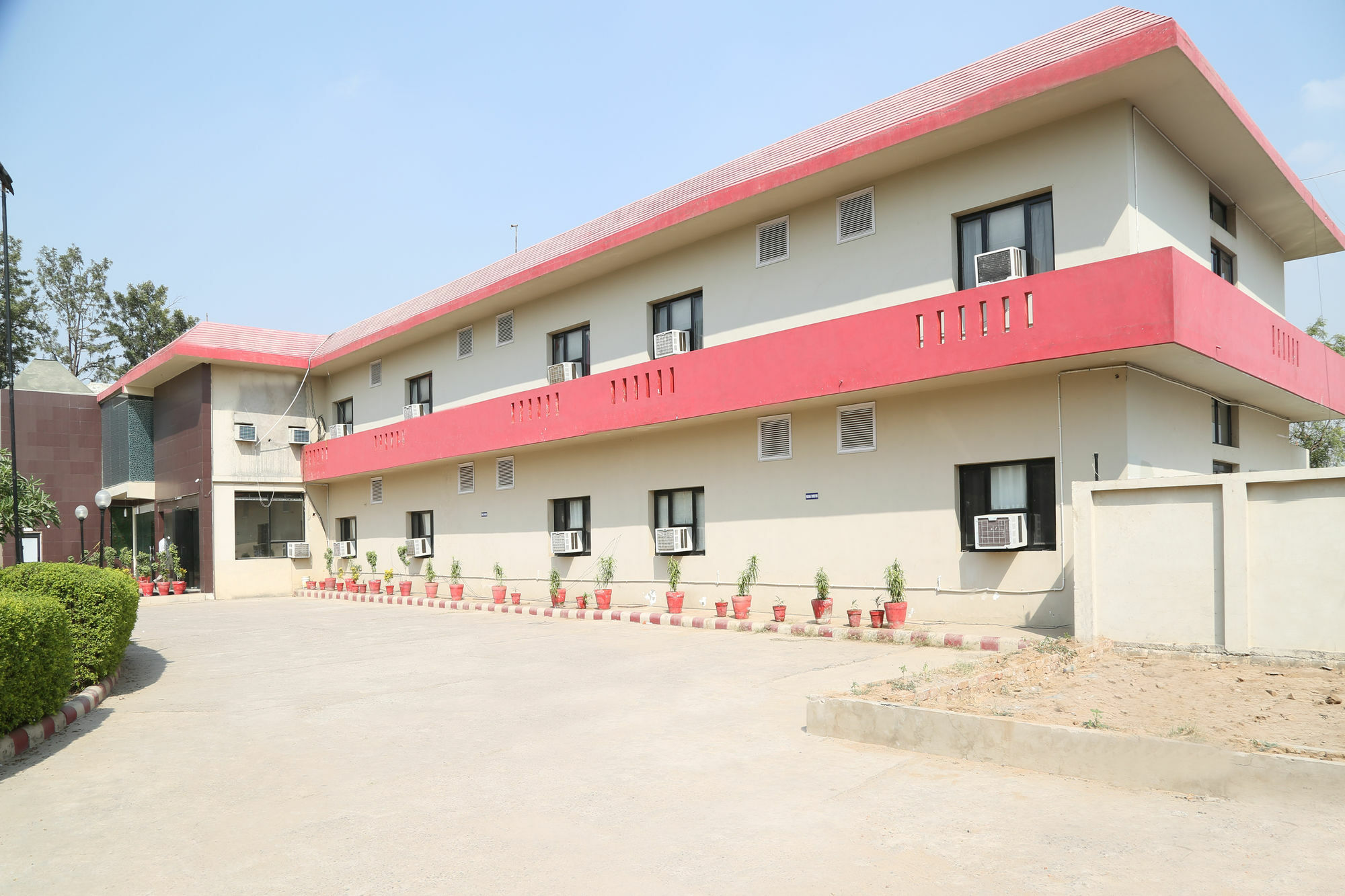 Hotel Pacific Suryansh