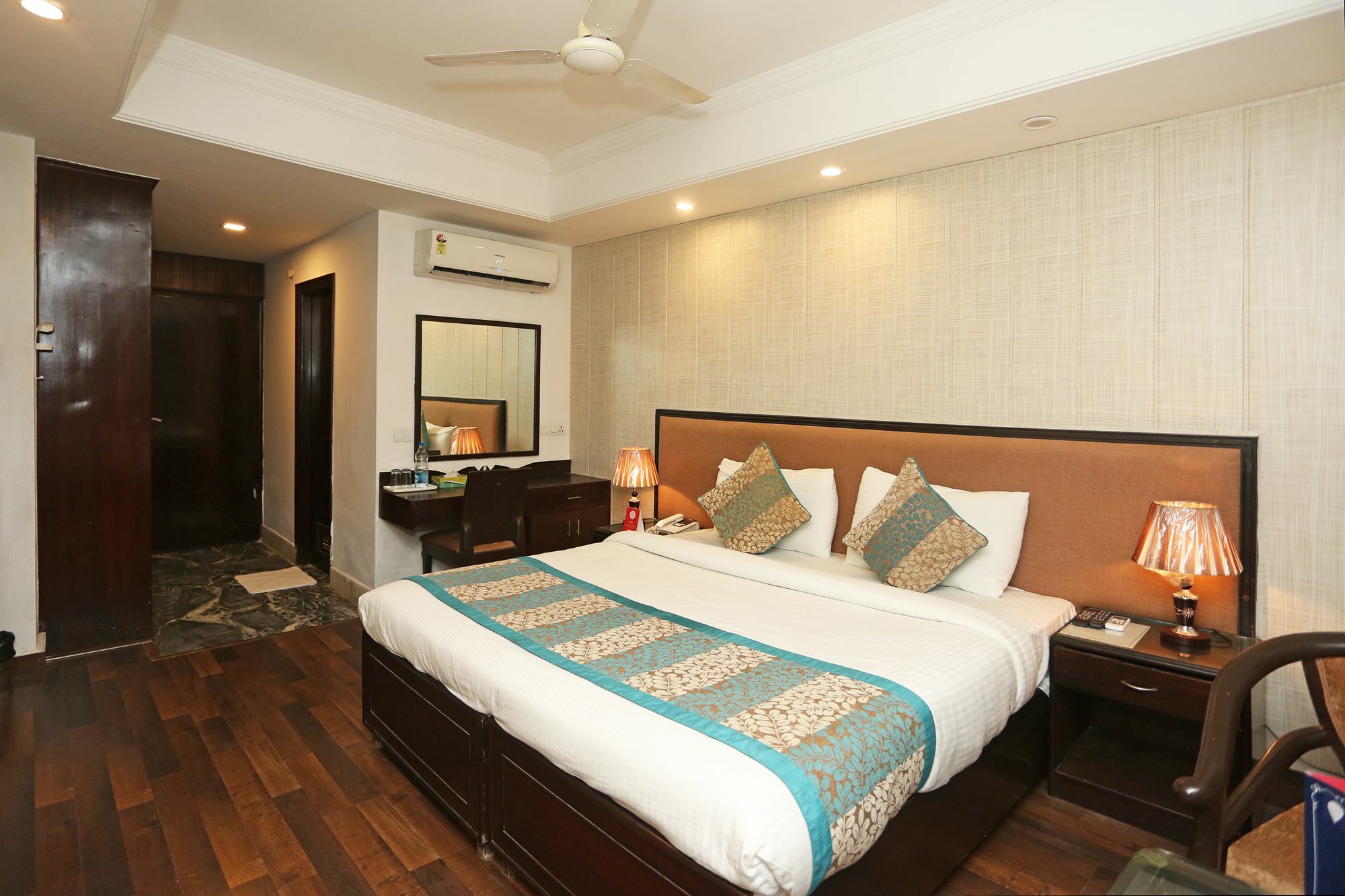 The Avenue Residency Near Leisure Valley Park Hotel Gurgaon