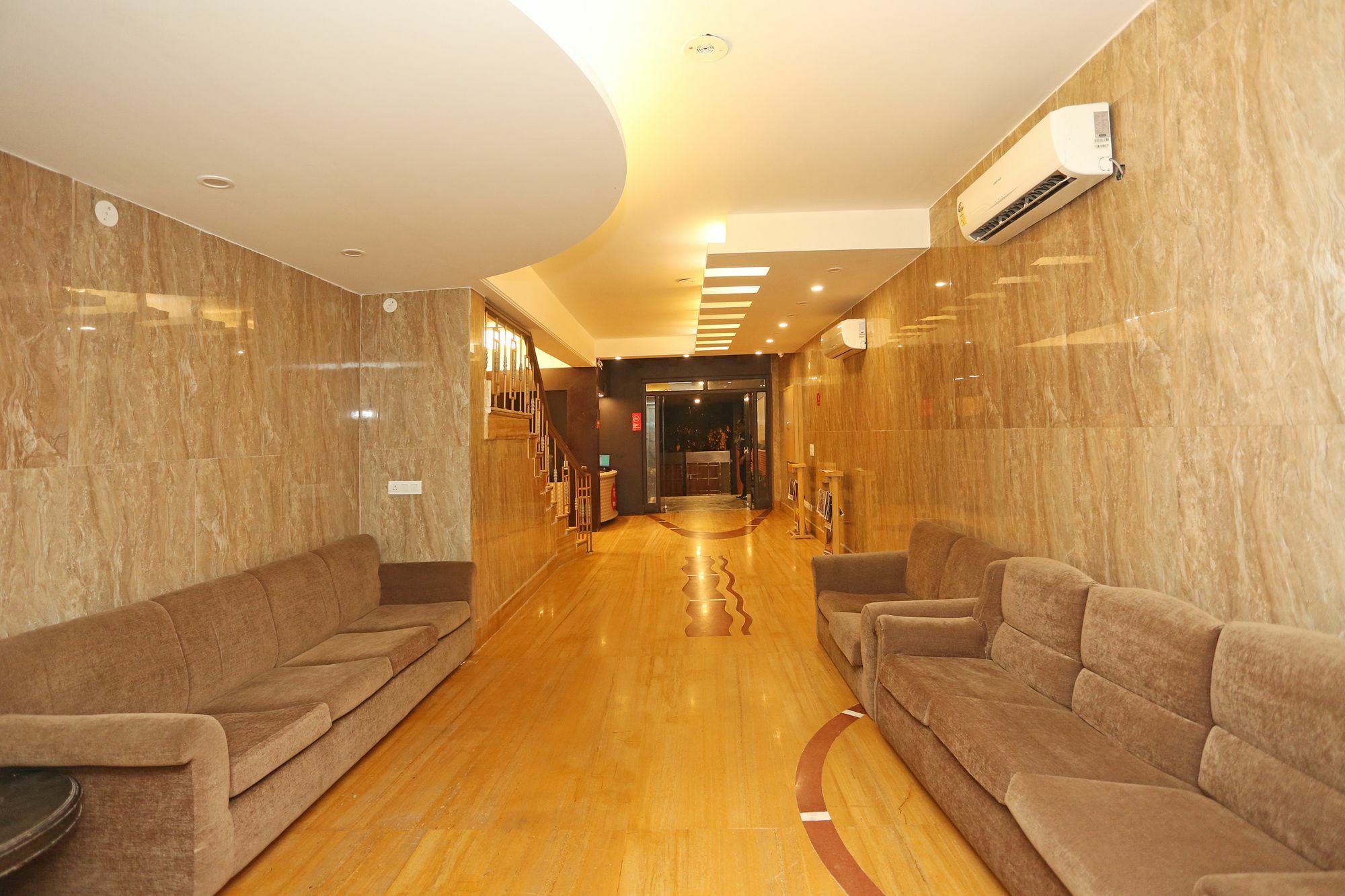 Hotel The Avenue Residency Near Leisure Valley Park Gurgaon