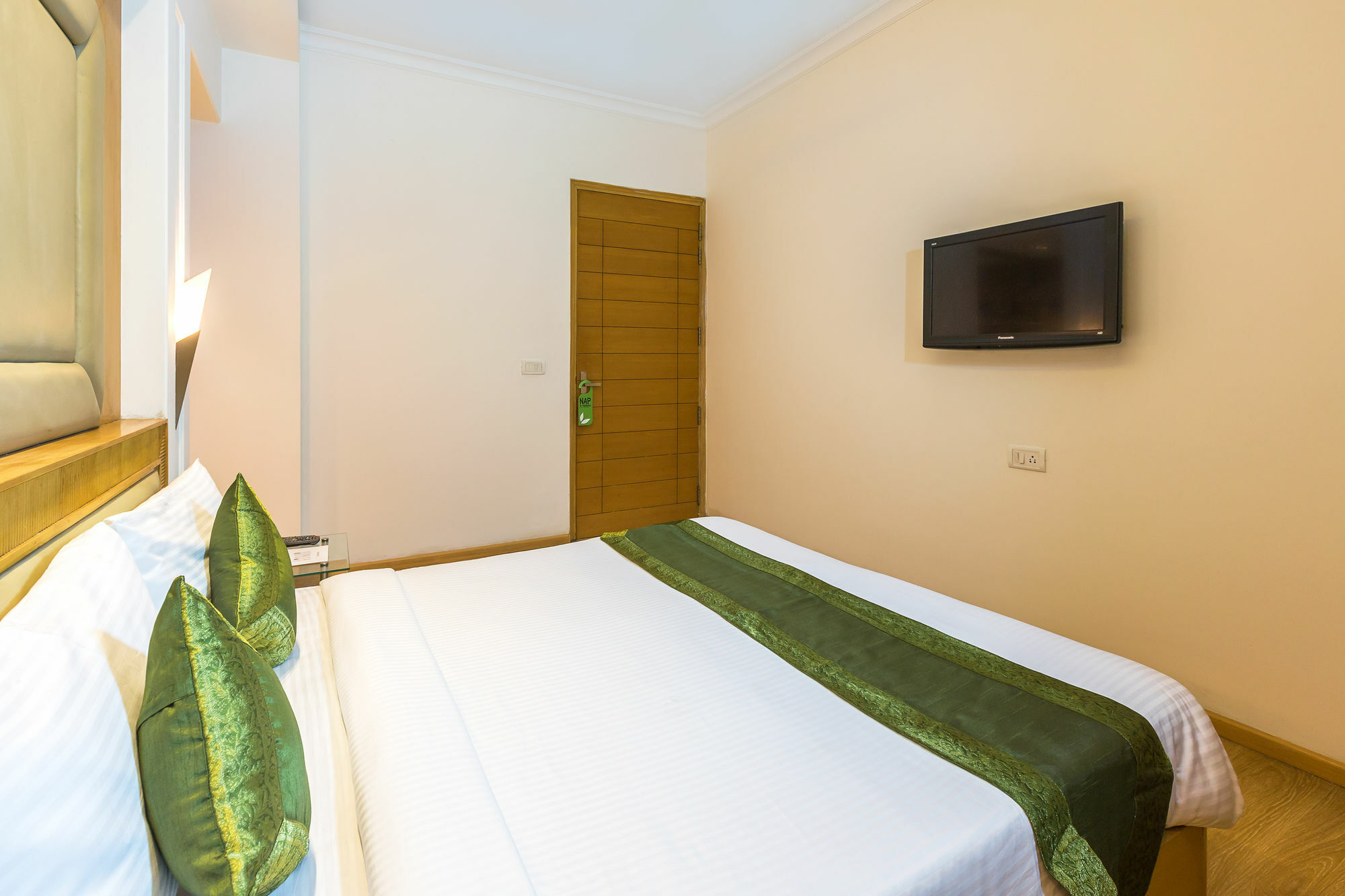 Oyo 9176 Aambson View Hotel