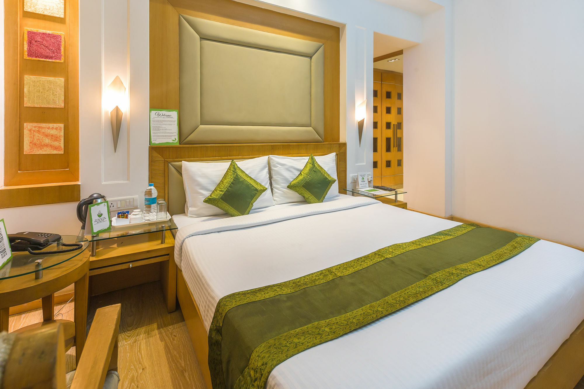 Oyo 9176 Aambson View Hotel Gurgaon