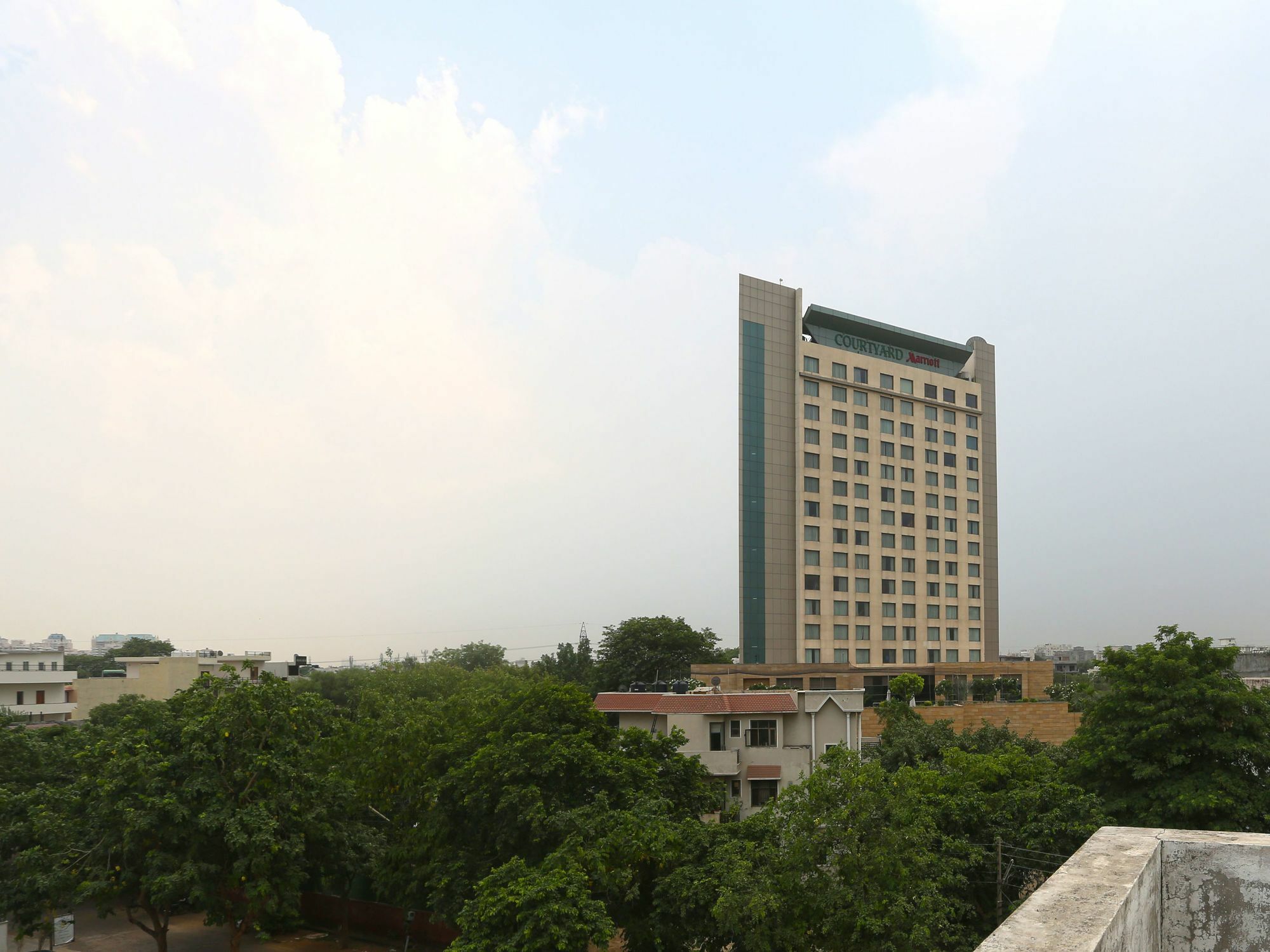 Oyo 5528 Dlf Phase 4