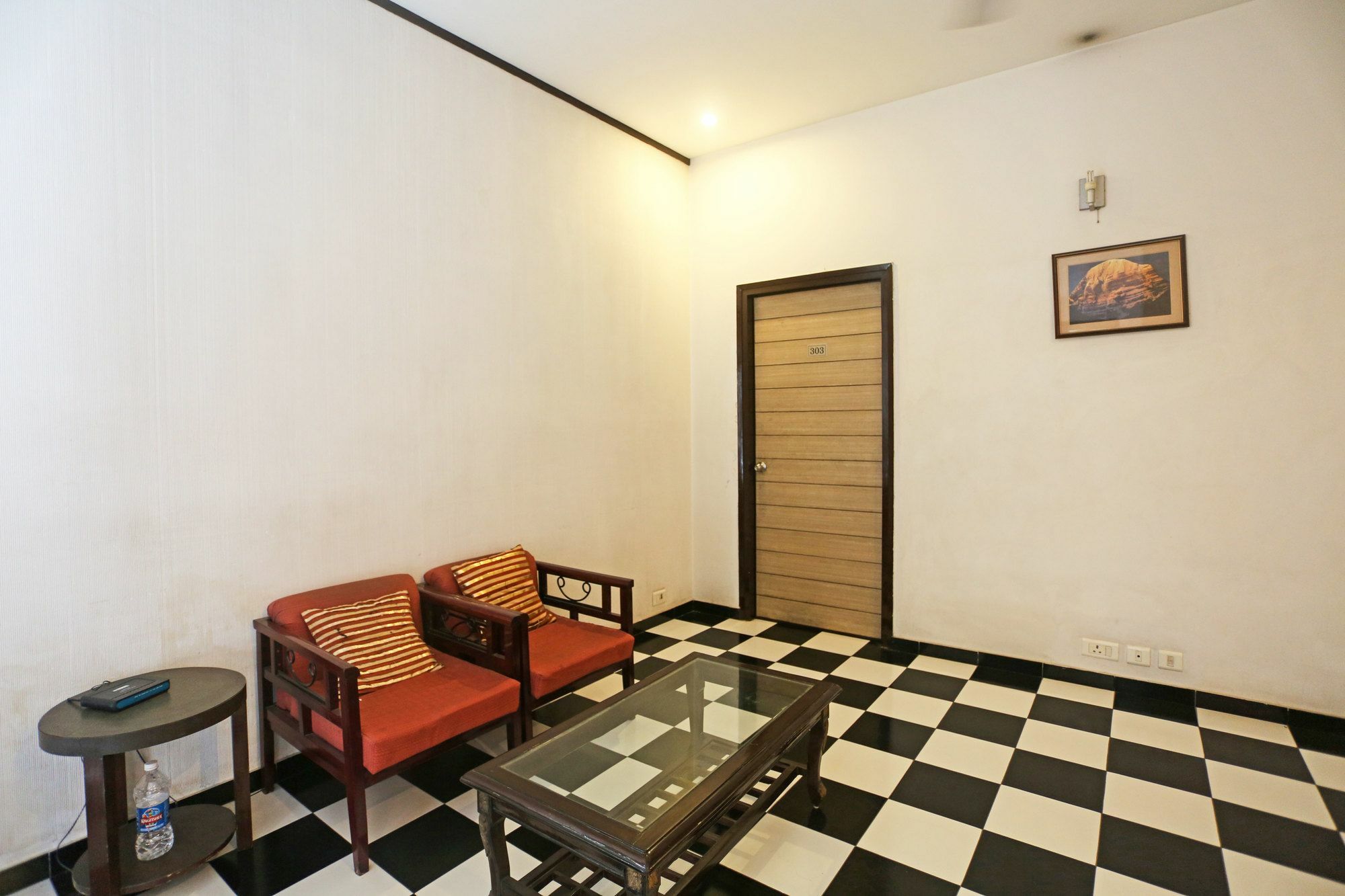 Oyo 5528 Dlf Phase 4 Gurgaon