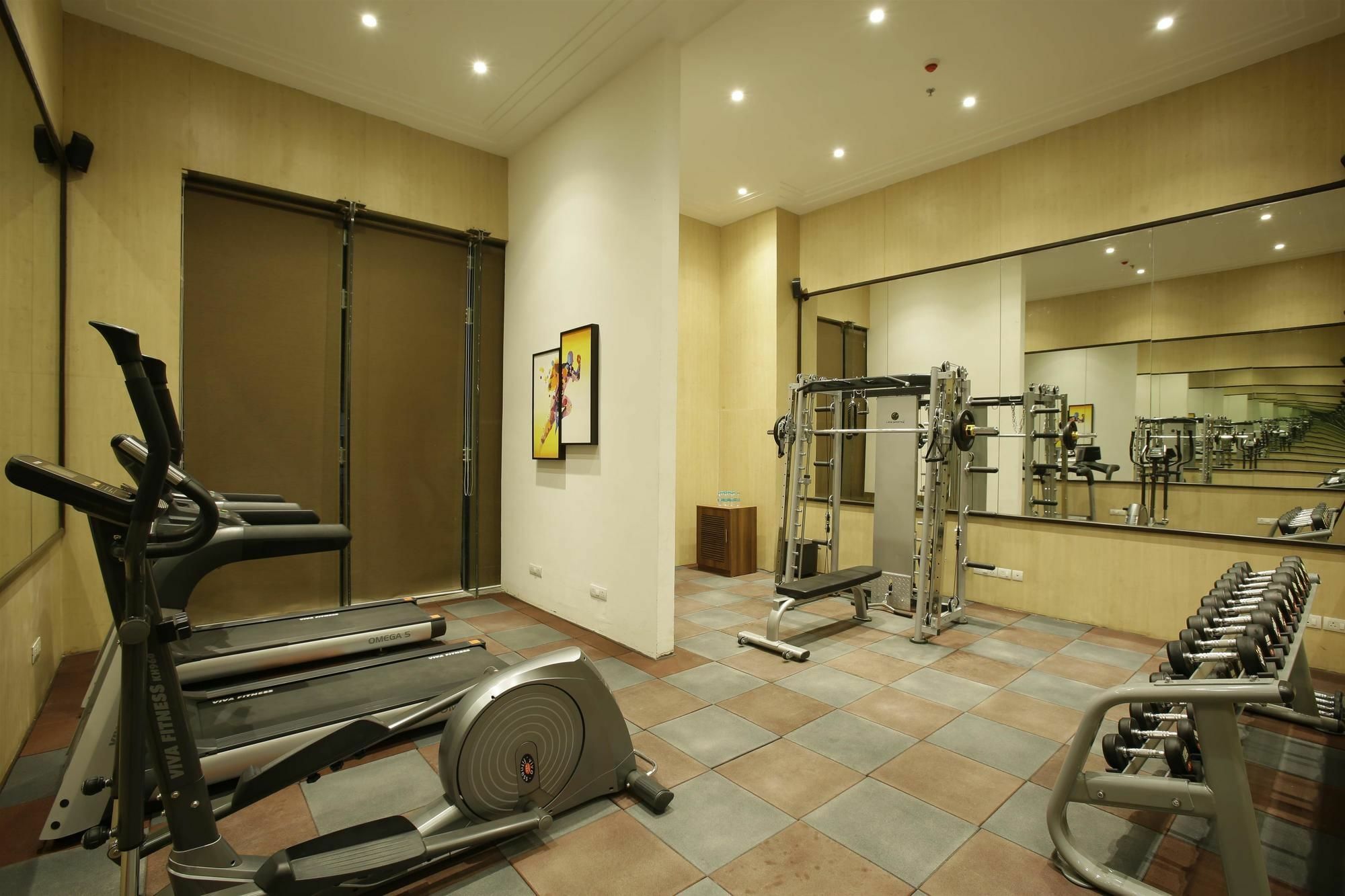 Hotel Golden Inde Gurgaon