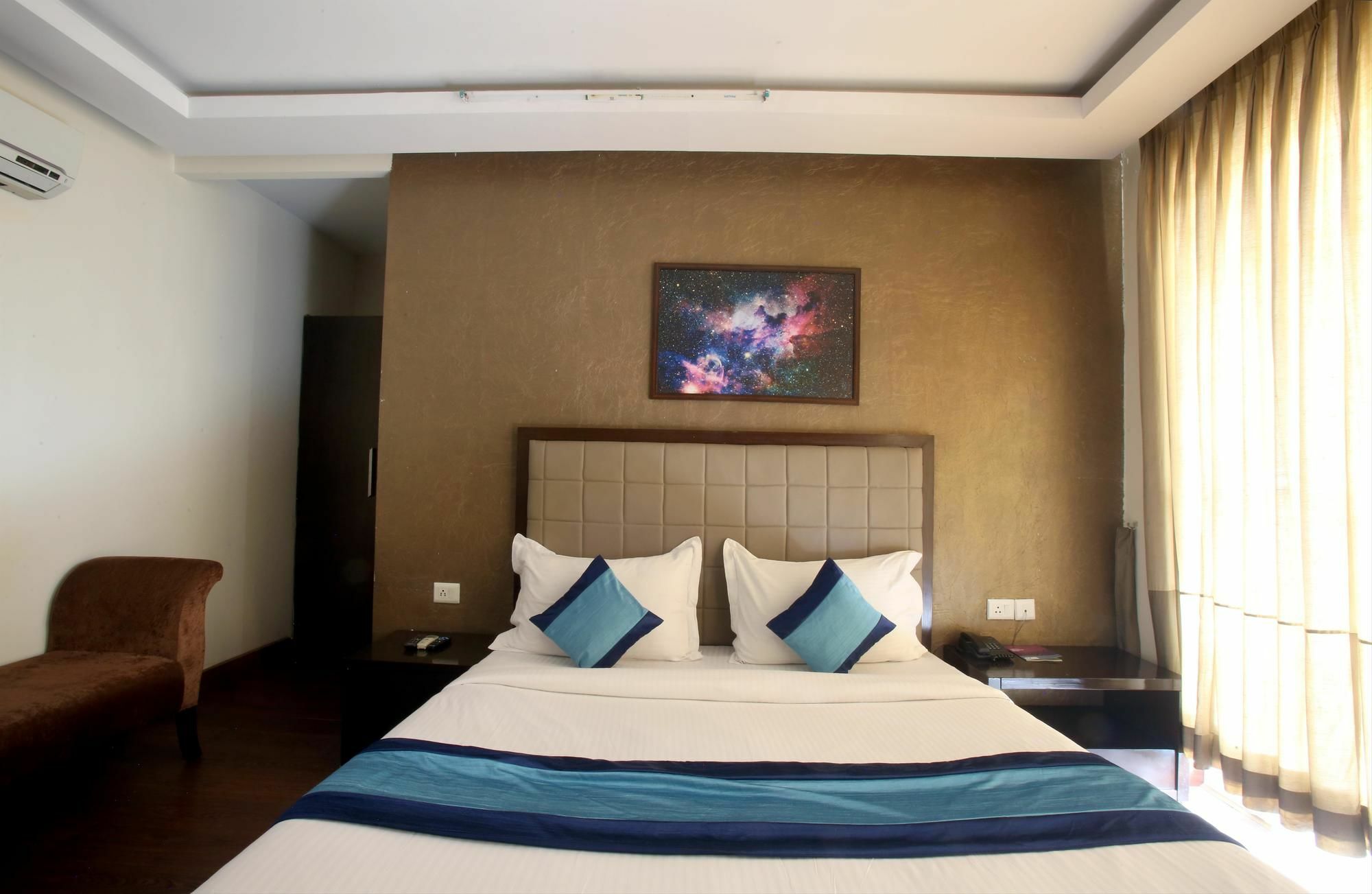 Hotel Mint Moulsari 3*