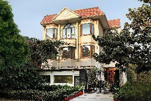 Hotel Ahuja Residency Dlf Phase 2 4*