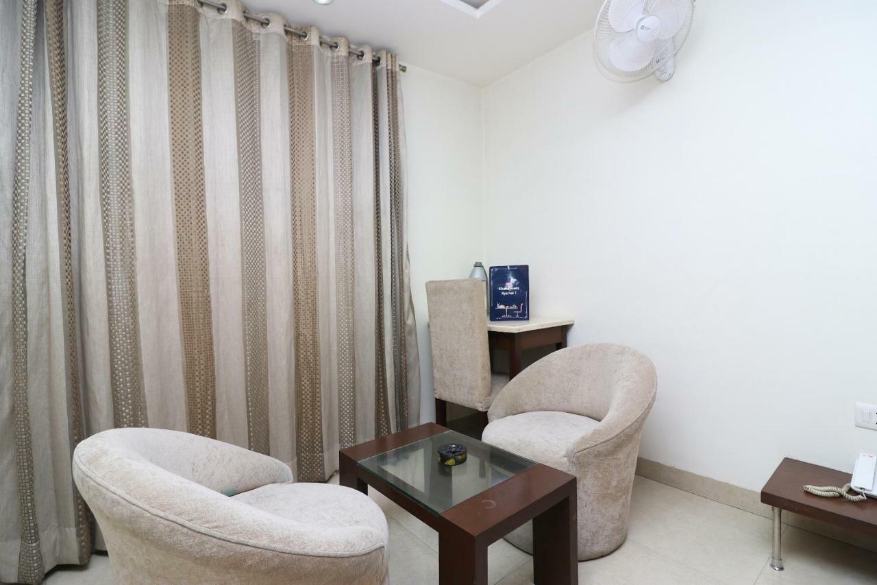 Guest house Oyo 15503 Corporate House 3*
