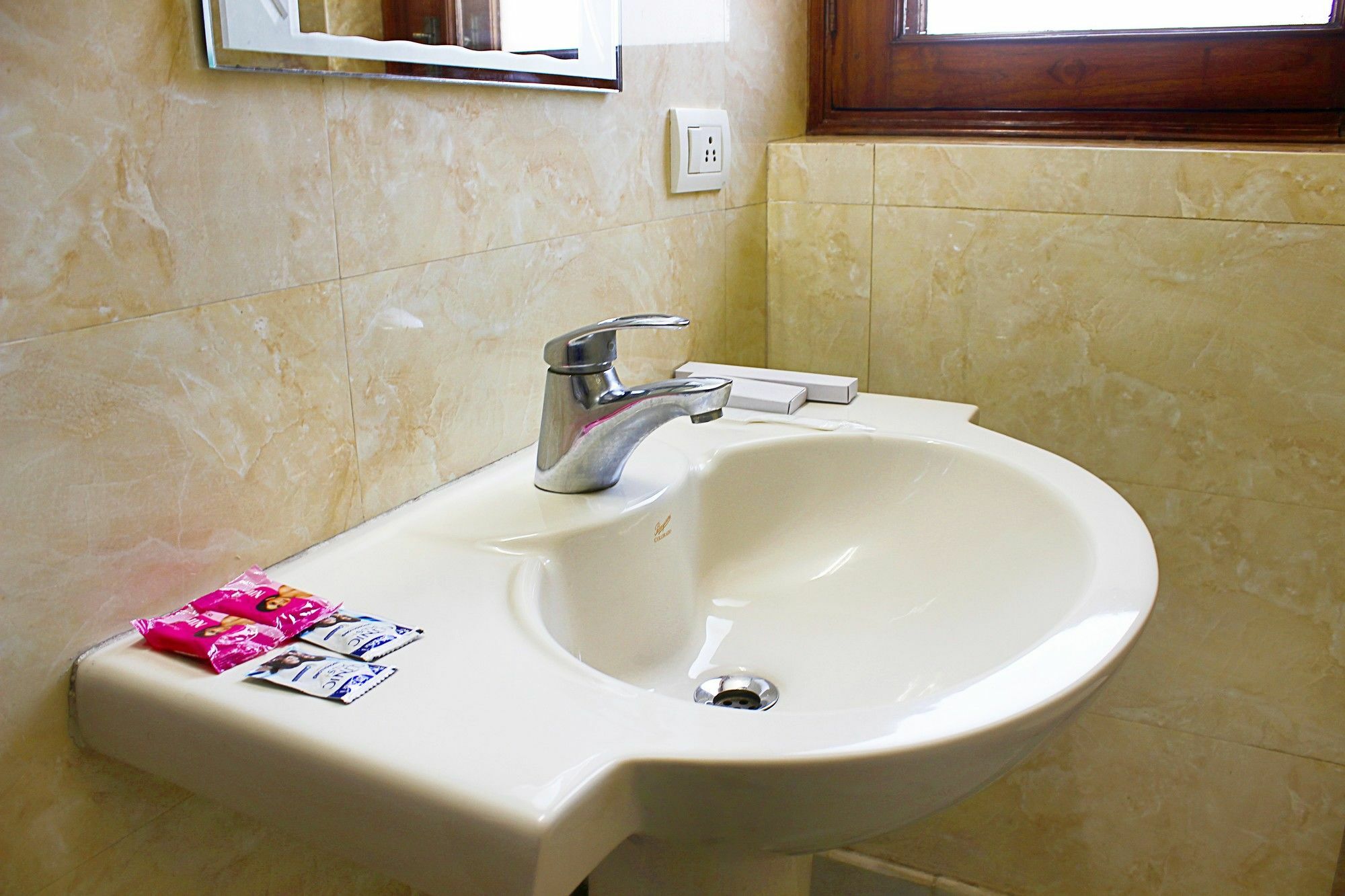 Fabhotel Rd Residency 3*