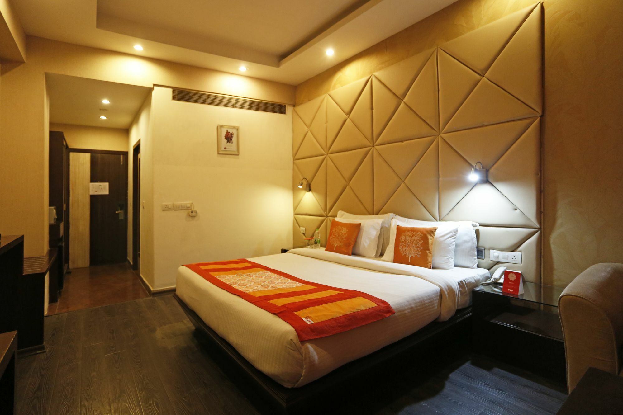 Hotel Oyo 7281 Almati