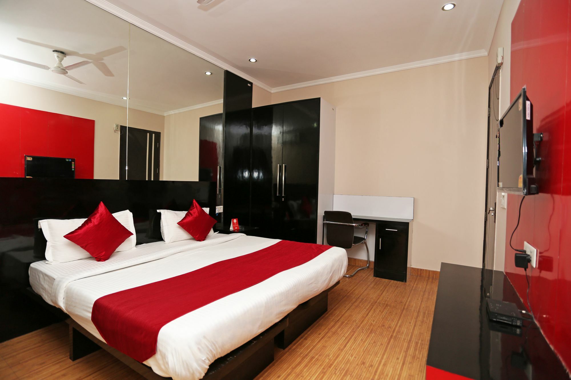 Oyo 9012 Dream View 3*