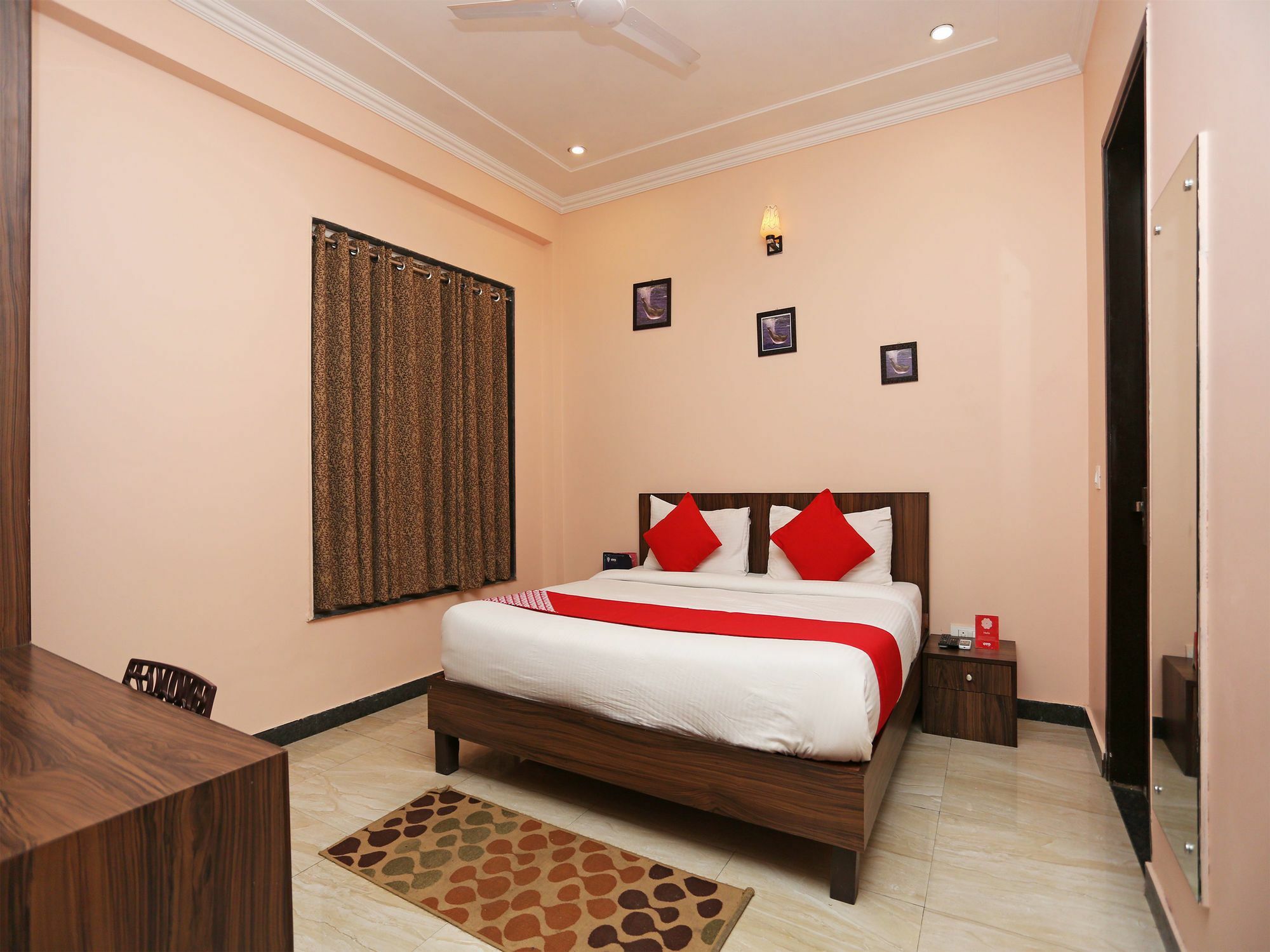 O Vaas One Thirty Two Hotel 3*
