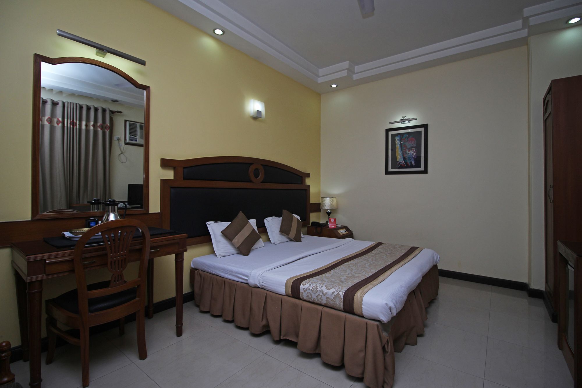 Oyo 6589 Shubhdeep Aashiyana Hotel 3*