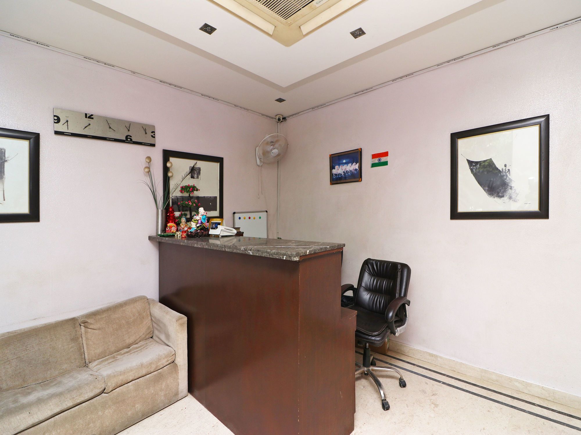 Oyo 15503 Corporate House Guest house 3*
