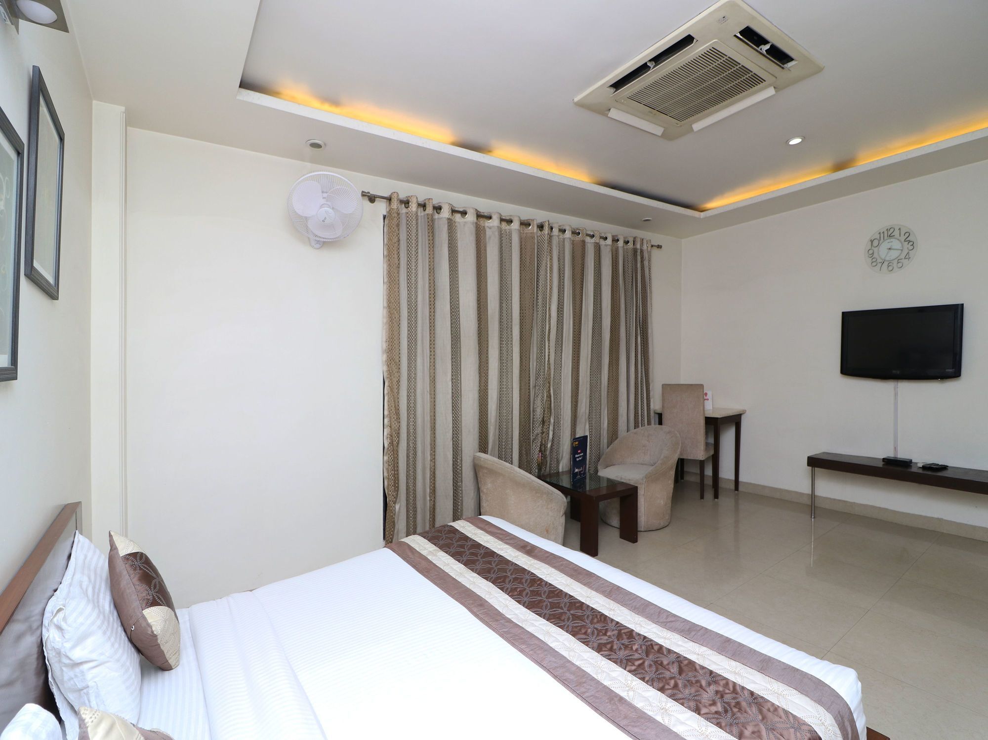 Oyo 15503 Corporate House Guest house