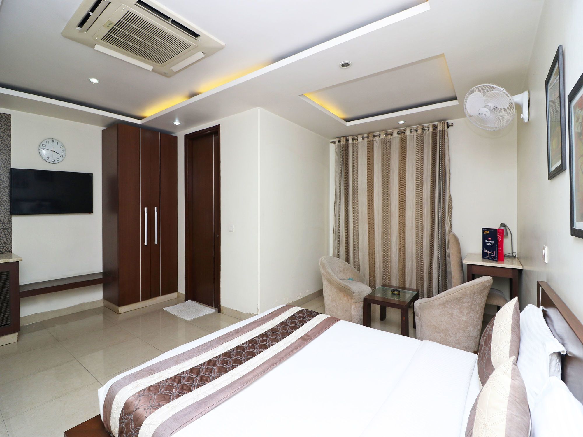 Guest house Oyo 15503 Corporate House 3*