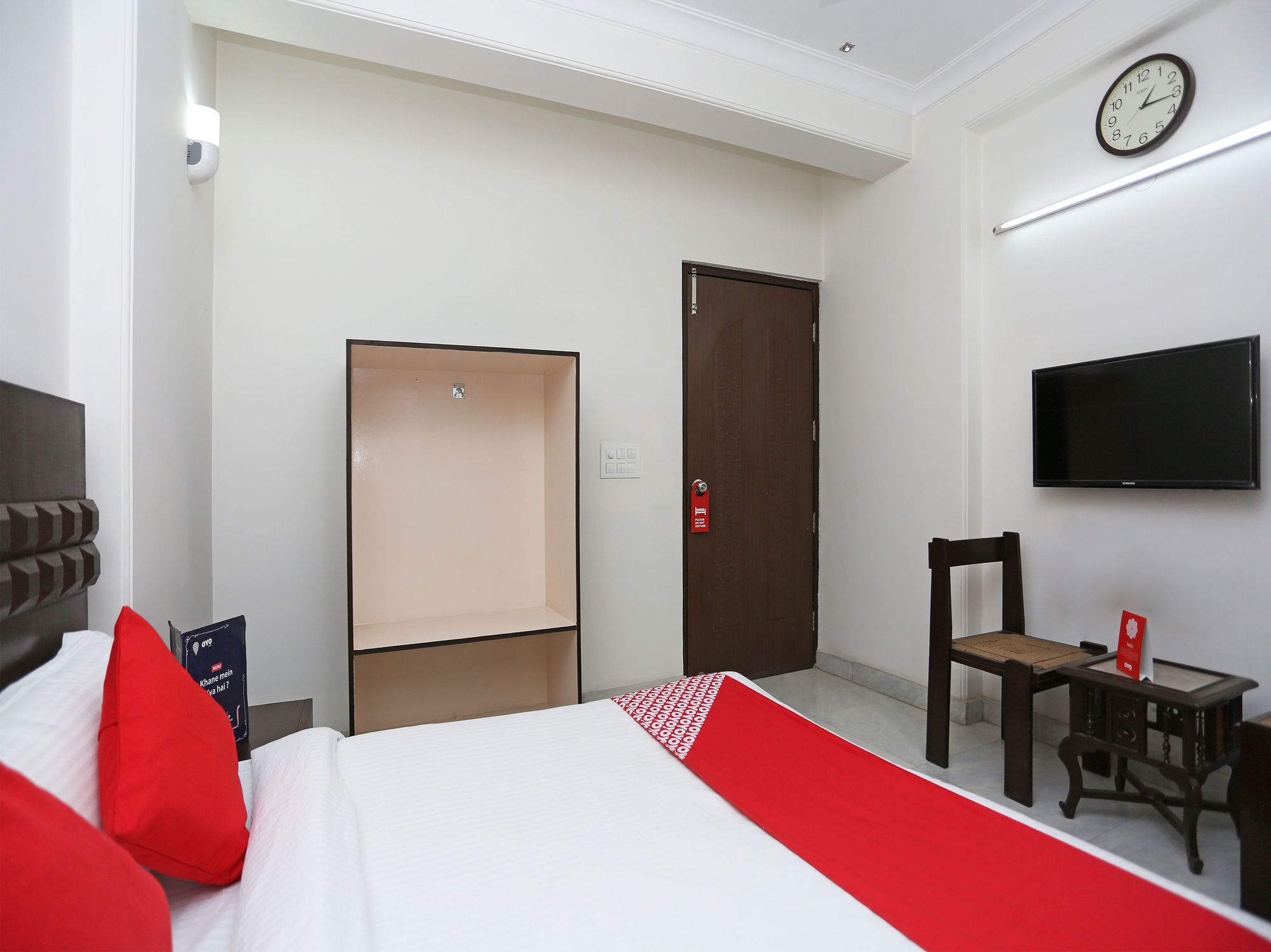 Hotel Oyo 15822 Ryan Residency