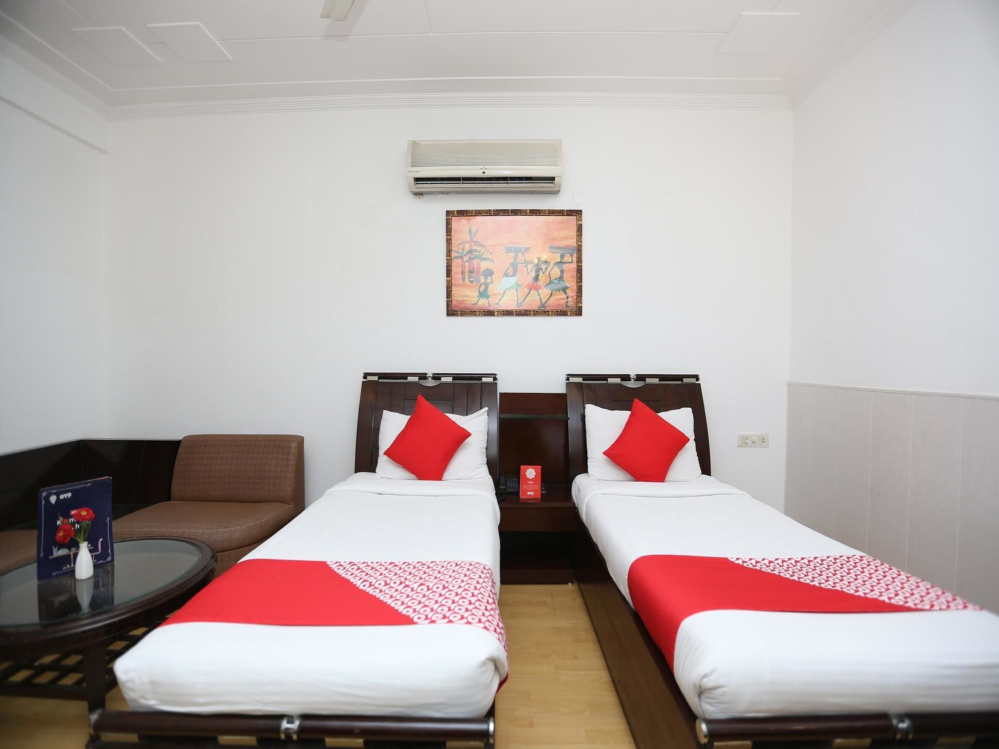 Hotel Oyo 15853 Four Sight Gurgaon