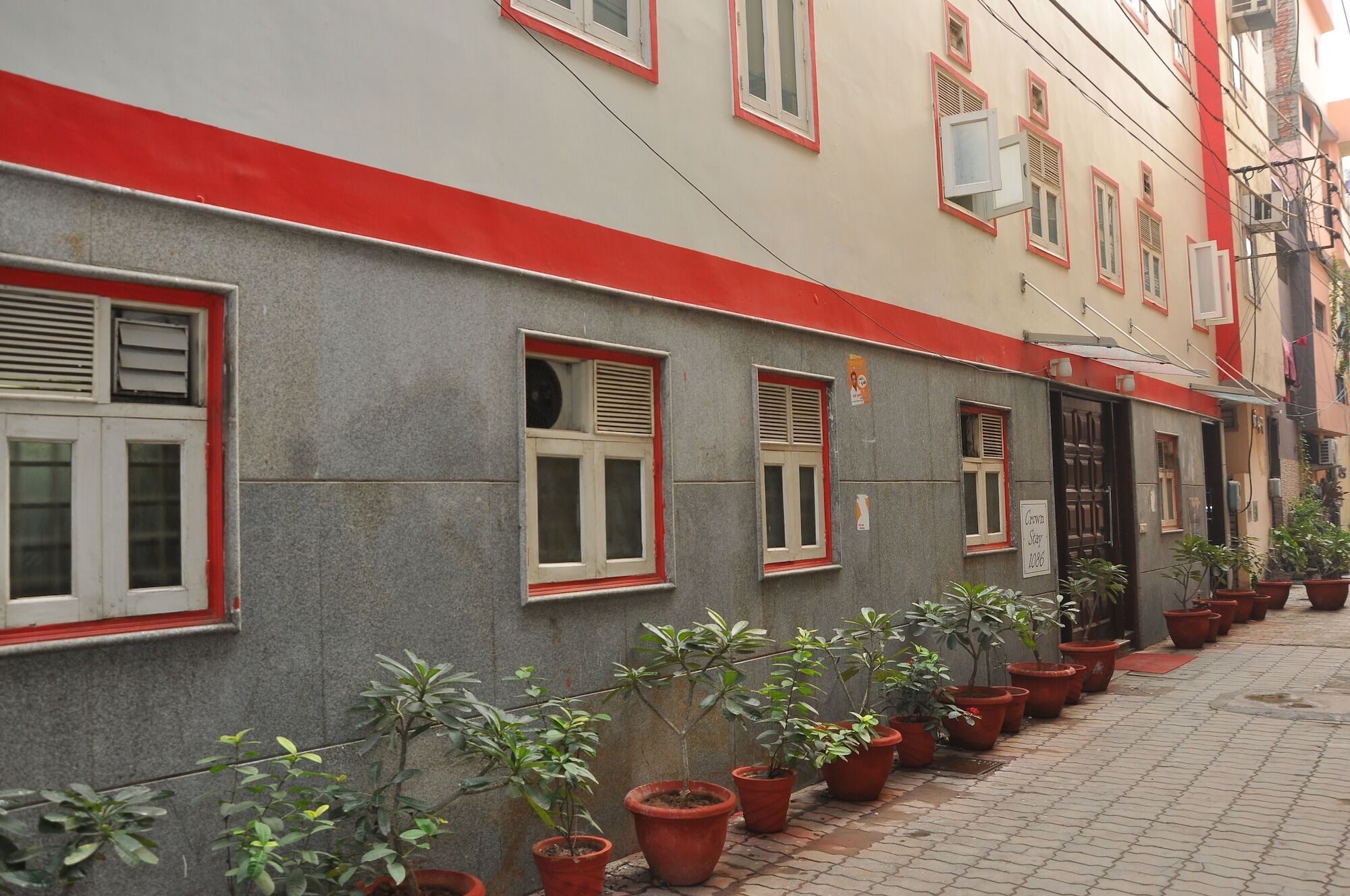 Hotel Homely Near Sector 31