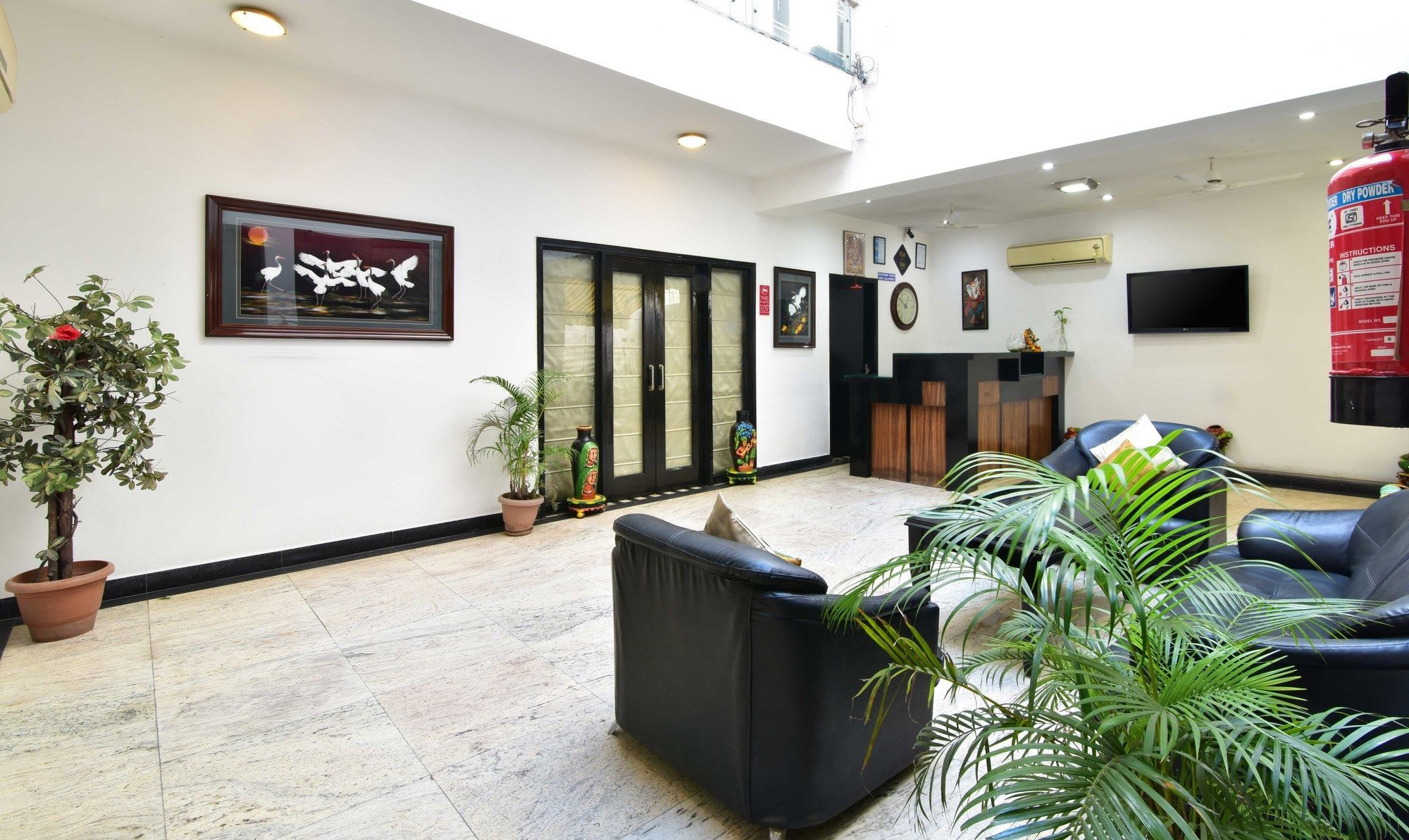 Itsy By Treebo - Aayu Residency Hotel