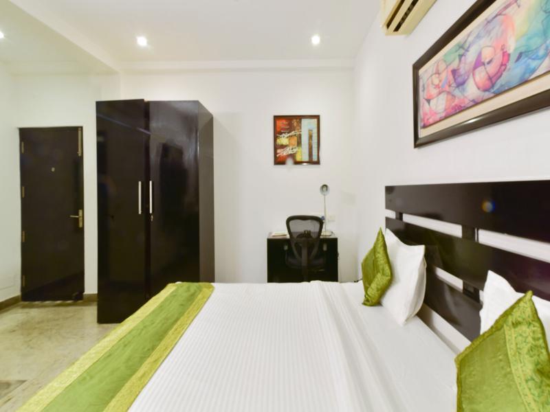 Itsy By Treebo - Aayu Residency 3* Gurgaon