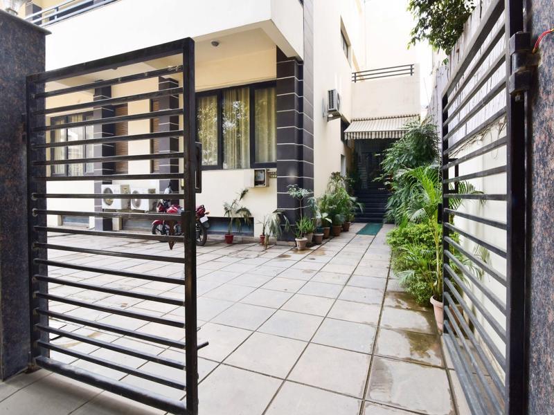 Hotel Itsy By Treebo - Aayu Residency