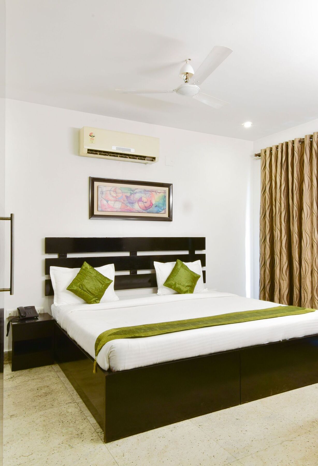 Itsy By Treebo - Aayu Residency Hotel Gurgaon