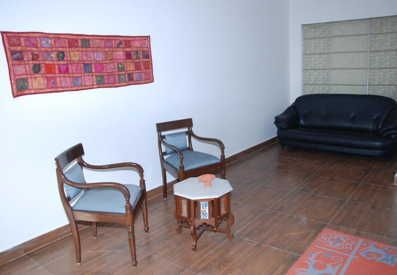 Farm stay Aravali Hill View Estate *