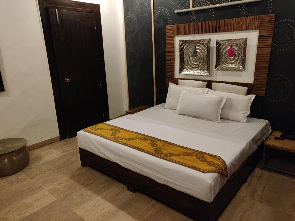 Aakritii Hotel 3*