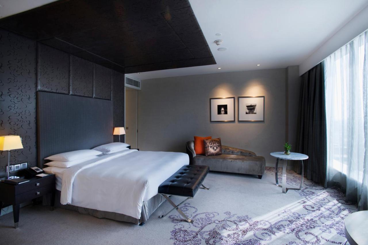 Hyatt Regency Hotel 5*