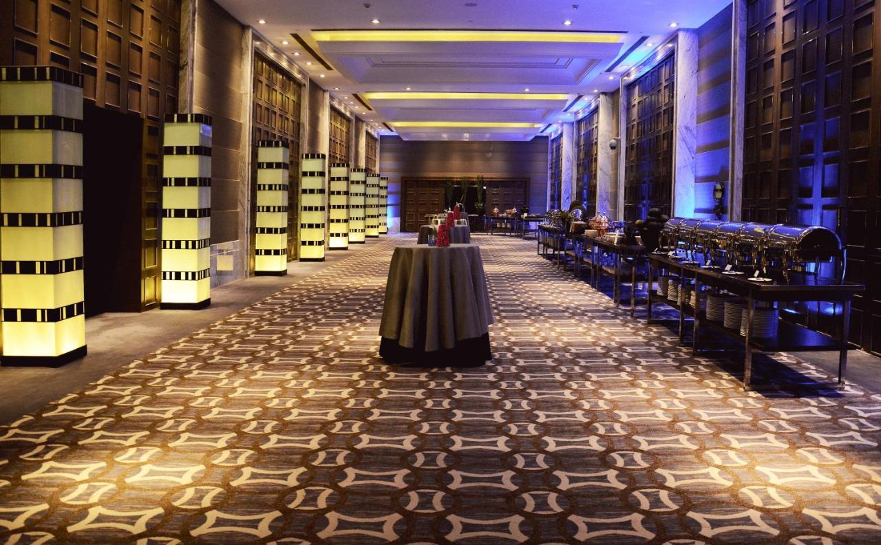 Hyatt Regency 5*