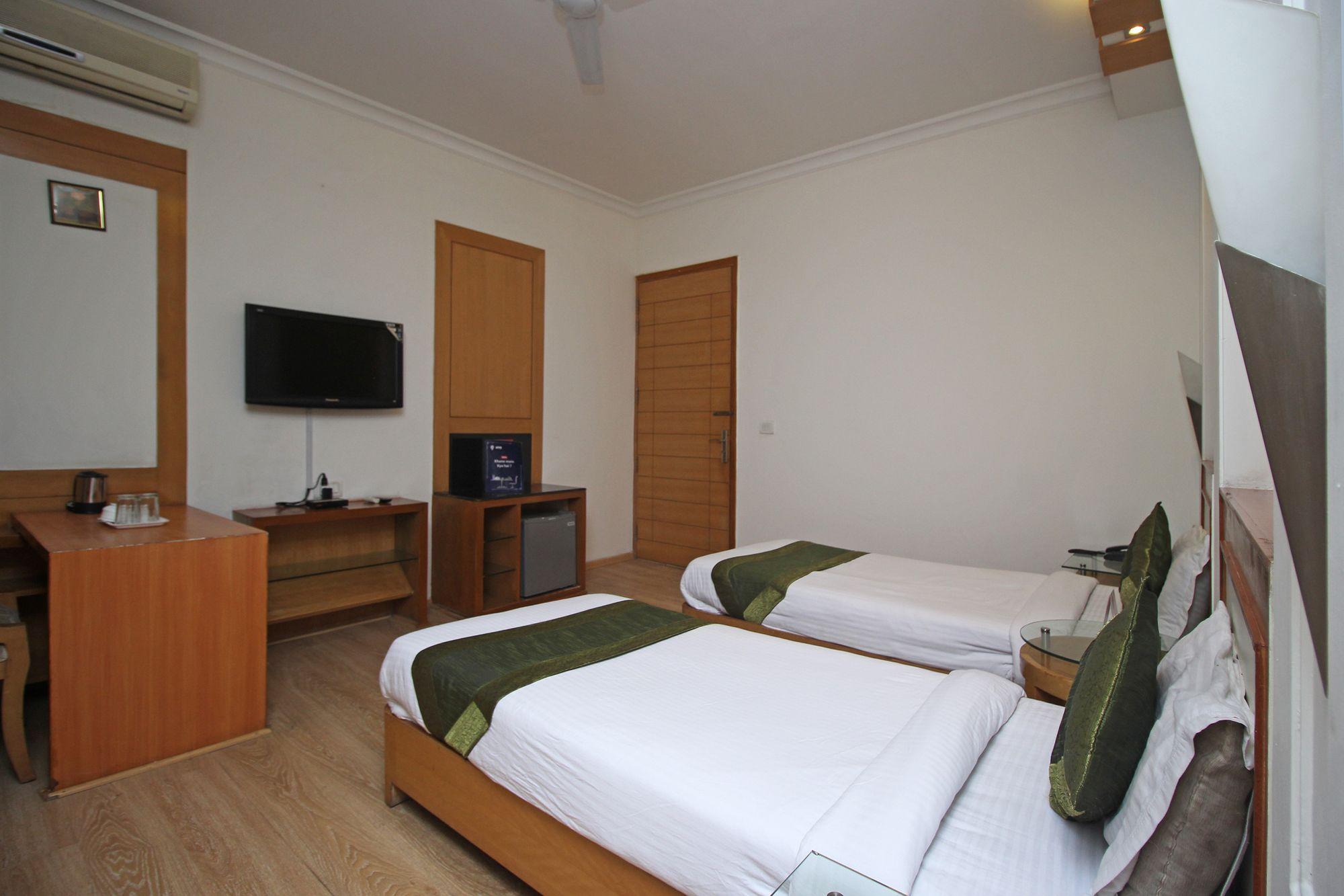 Hotel Oyo 9176 Aambson View