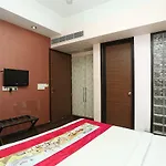 Oyo 386 Hotel Lotus Panache