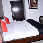 Hotel Flora Inn