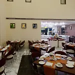 Hotel Ds Clarks Inn Gurgaon
