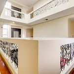 Capital O 68506 Shiv Guest House
