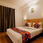 Fabhotel The Glory