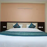 Oyo Flagship 12081 Palm Garden Suites