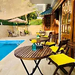 Roshani Pool Villa Gurgaon - 7Br #Privatepool #Villa #Bungalow #Garden #Staycation