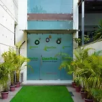 Lime Tree Hotel Sushant Lok Gurgaon Sector 29 Next To Iffco Chowk Metro