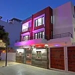 Treebo Trend Ar Residency Sector 45