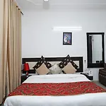 Oyo 532 Hotel Alpine Park