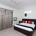 Capital O 19344 Green Tree Residency