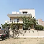 Capital O 19344 Green Tree Residency