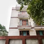 Capital O Hotel Bms Near Appu Ghar
