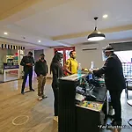 Oyo Townhouse 032 Galleria Market